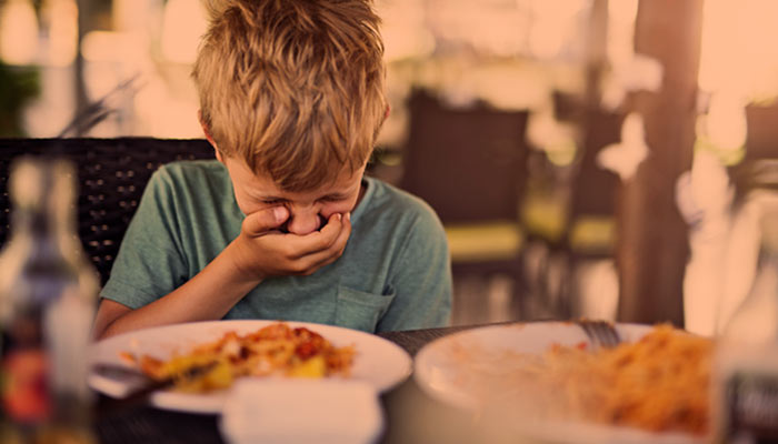 zastrupitev-s-prehrano